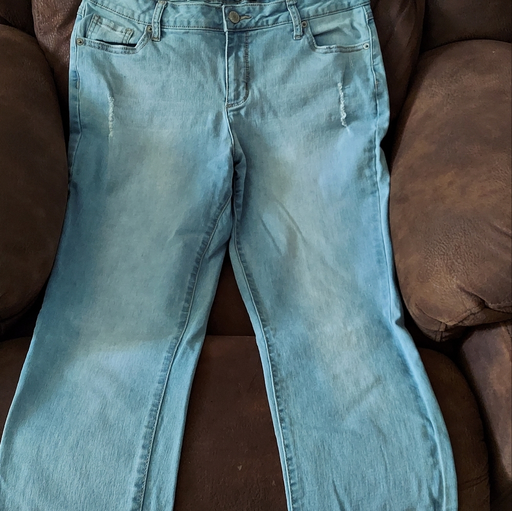 3/$15 Distressed jeans
